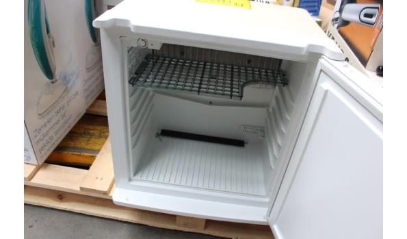 mini koelkastje DOMETIC type DS20-60